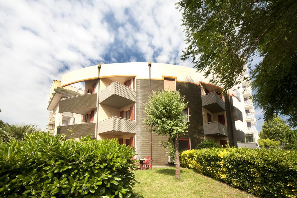ריצ'יונה Aris Residence מראה חיצוני תמונה